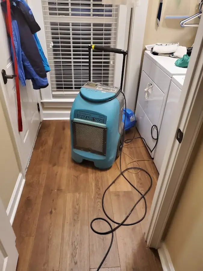 Commercial dehumidifier deployed for Flood Damage Cleanup in Junction City